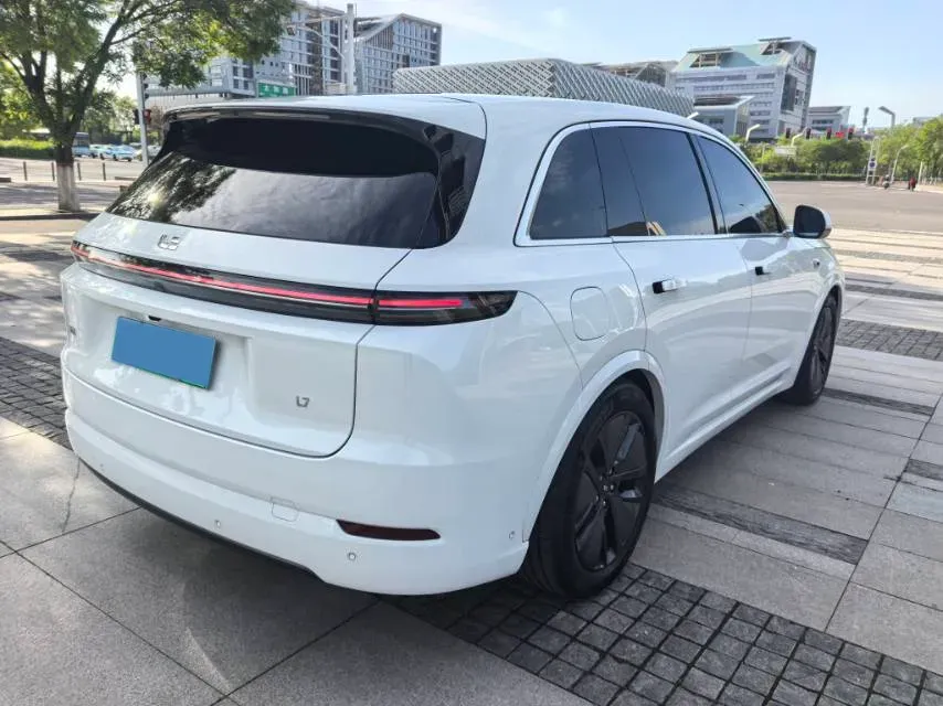 2024 Li L8 Range Extended 154HP REEV 42.8KWH,autocango,china used car exporter,china ev exporter,chinese used car exporter,chinese used ev exporter