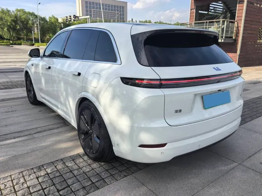 2024 Li L8 Range Extended 154HP REEV 42.8KWH,autocango,china used car exporter,china ev exporter,chinese used car exporter,chinese used ev exporter