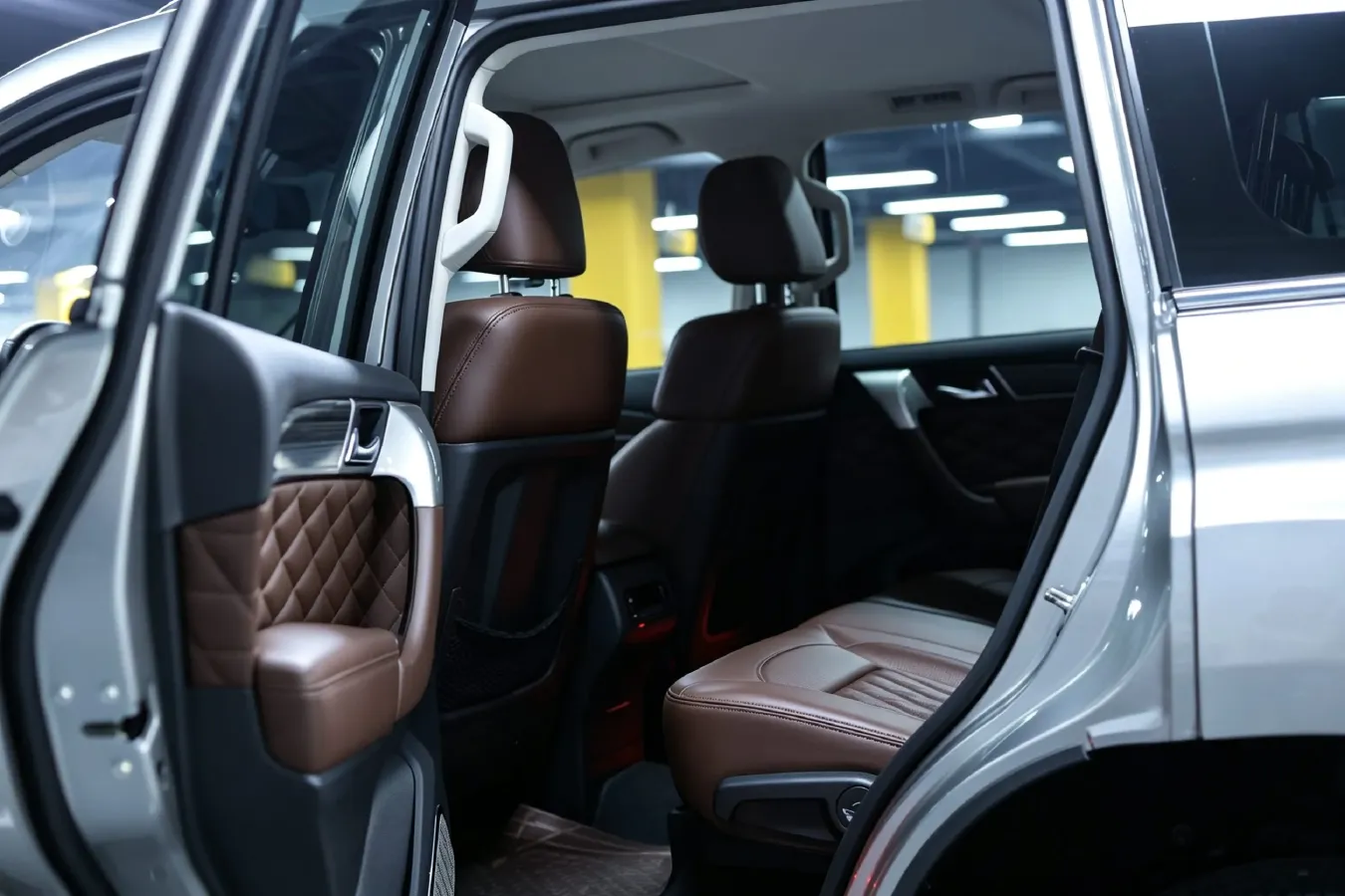 2020 Haval H9 2.0T 224HP L4 8AT,autocango,china used car exporter,china ev exporter,chinese used car exporter,chinese used ev exporter