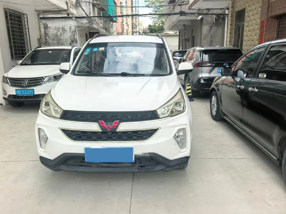 2018 WuLing HongGuang S3 1.5L 112HP L4 6MT,autocango,china used car exporter,china ev exporter,chinese used car exporter,chinese used ev exporter