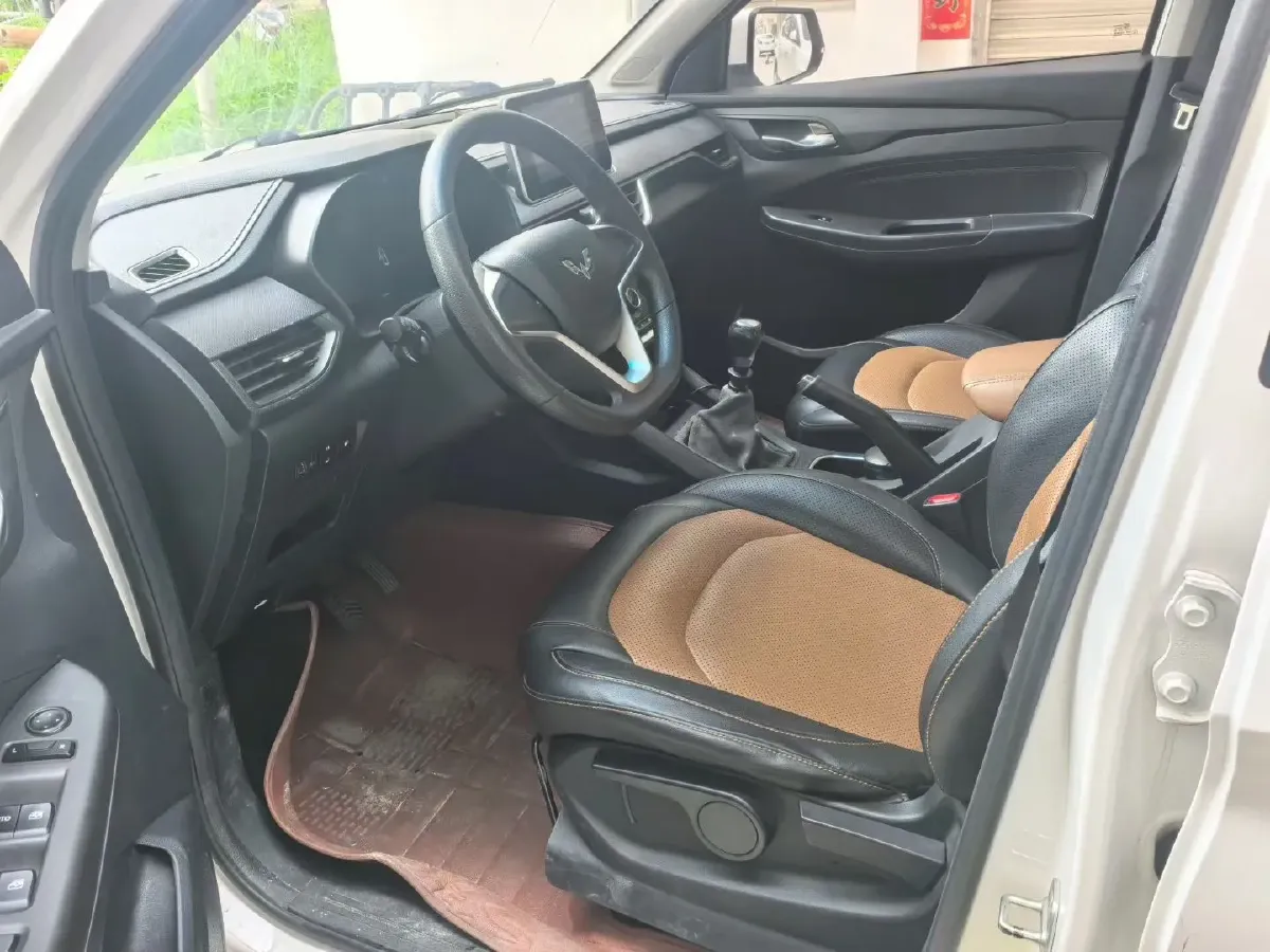 2018 WuLing HongGuang S3 1.5L 112HP L4 6MT,autocango,china used car exporter,china ev exporter,chinese used car exporter,chinese used ev exporter