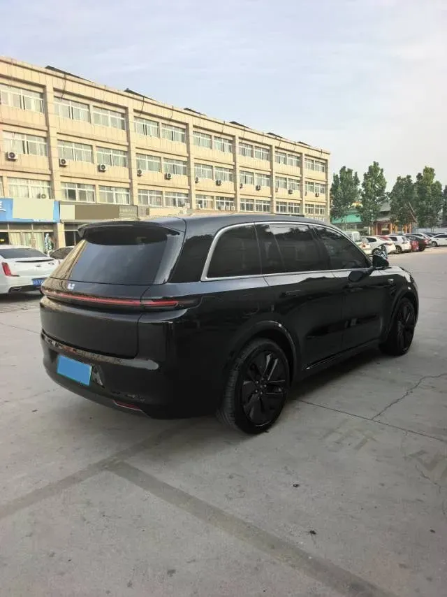 2023 Li L8 Range Extended 154HP REEV 40.9KWH,autocango,china used car exporter,china ev exporter,chinese used car exporter,chinese used ev exporter