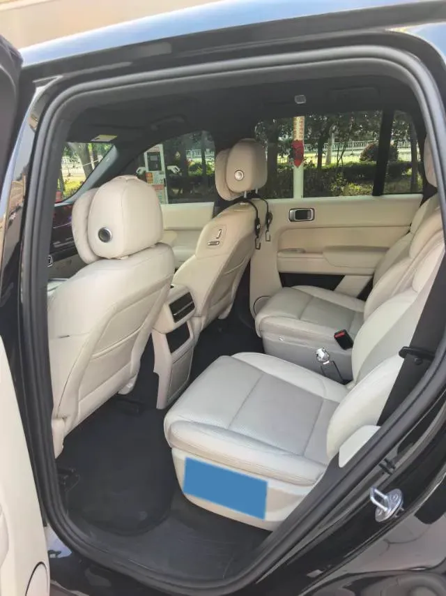 2023 Li L8 Range Extended 154HP REEV 40.9KWH,autocango,china used car exporter,china ev exporter,chinese used car exporter,chinese used ev exporter