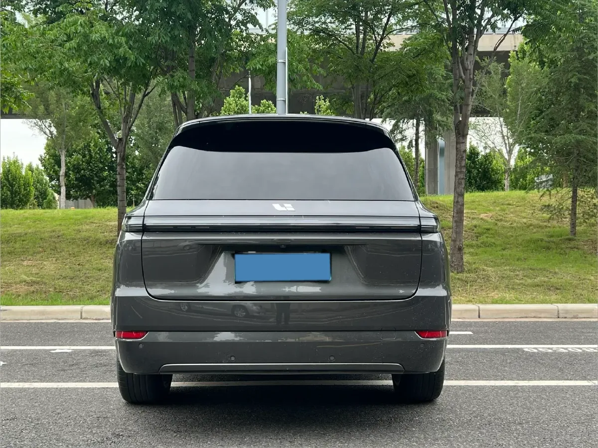 2022 Li L9 Range Extended 154HP REEV 42.6KWH,autocango,china used car exporter,china ev exporter,chinese used car exporter,chinese used ev exporter