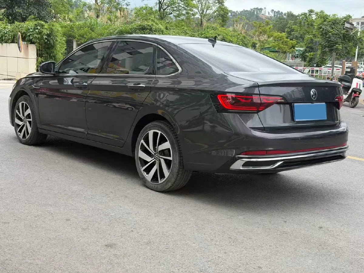 2023 Volkswagen Sagitar 1.5T 160HP L4 7DCT,autocango,china used car exporter,china ev exporter,chinese used car exporter,chinese used ev exporter