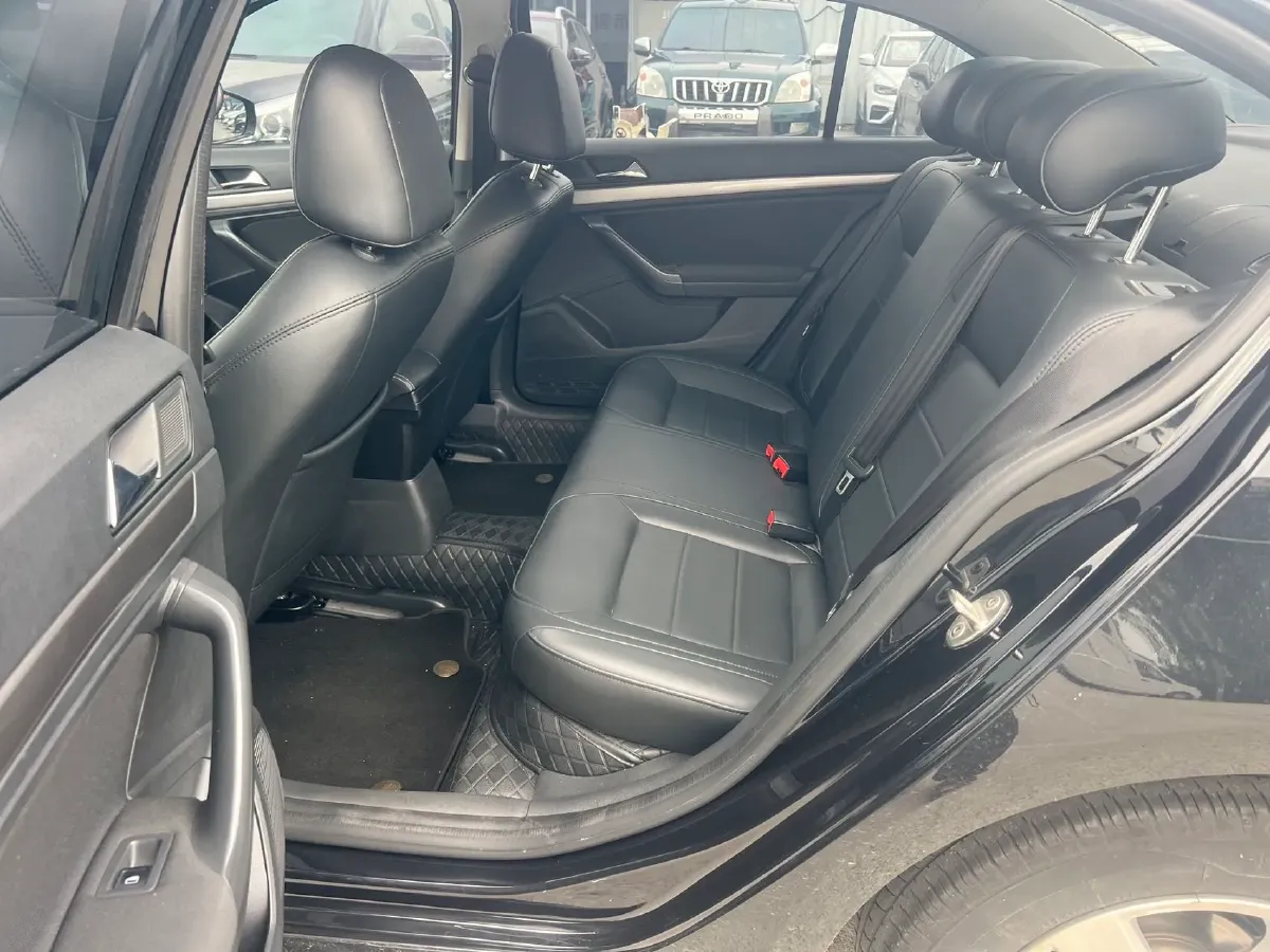 2021 Volkswagen Lavida 1.5L 113HP L4 6AT,autocango,china used car exporter,china ev exporter,chinese used car exporter,chinese used ev exporter