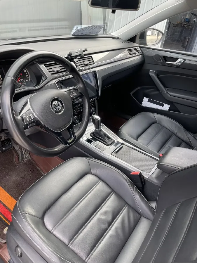 2017 Volkswagen Passat 1.8T 180HP L4 7DCT,autocango,china used car exporter,china ev exporter,chinese used car exporter,chinese used ev exporter