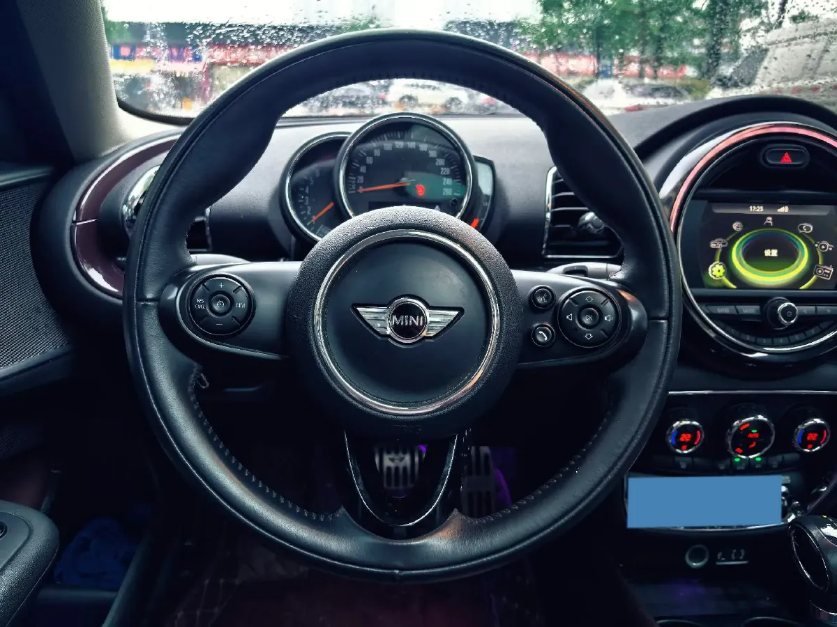 2016 MINI CLUBMAN 1.5T 136HP L3 6AT,autocango,china used car exporter,china ev exporter,chinese used car exporter,chinese used ev exporter