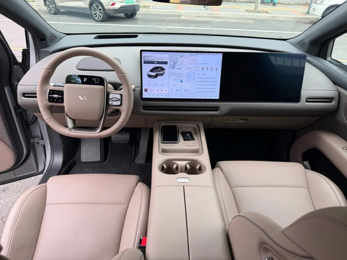 2025 Li i6 BEV,autocango,china used car exporter,china ev exporter,chinese used car exporter,chinese used ev exporter