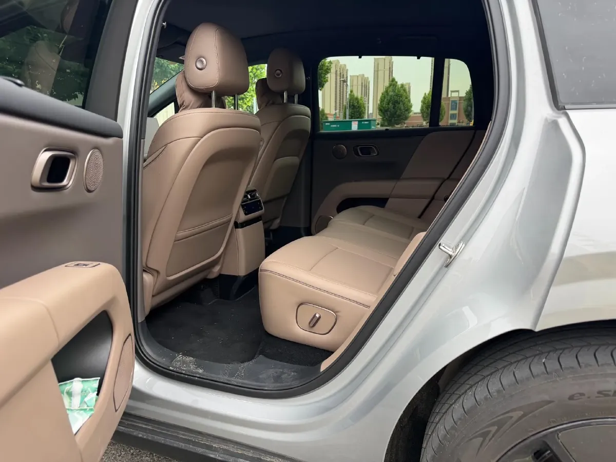 2025 Li i6 BEV,autocango,china used car exporter,china ev exporter,chinese used car exporter,chinese used ev exporter