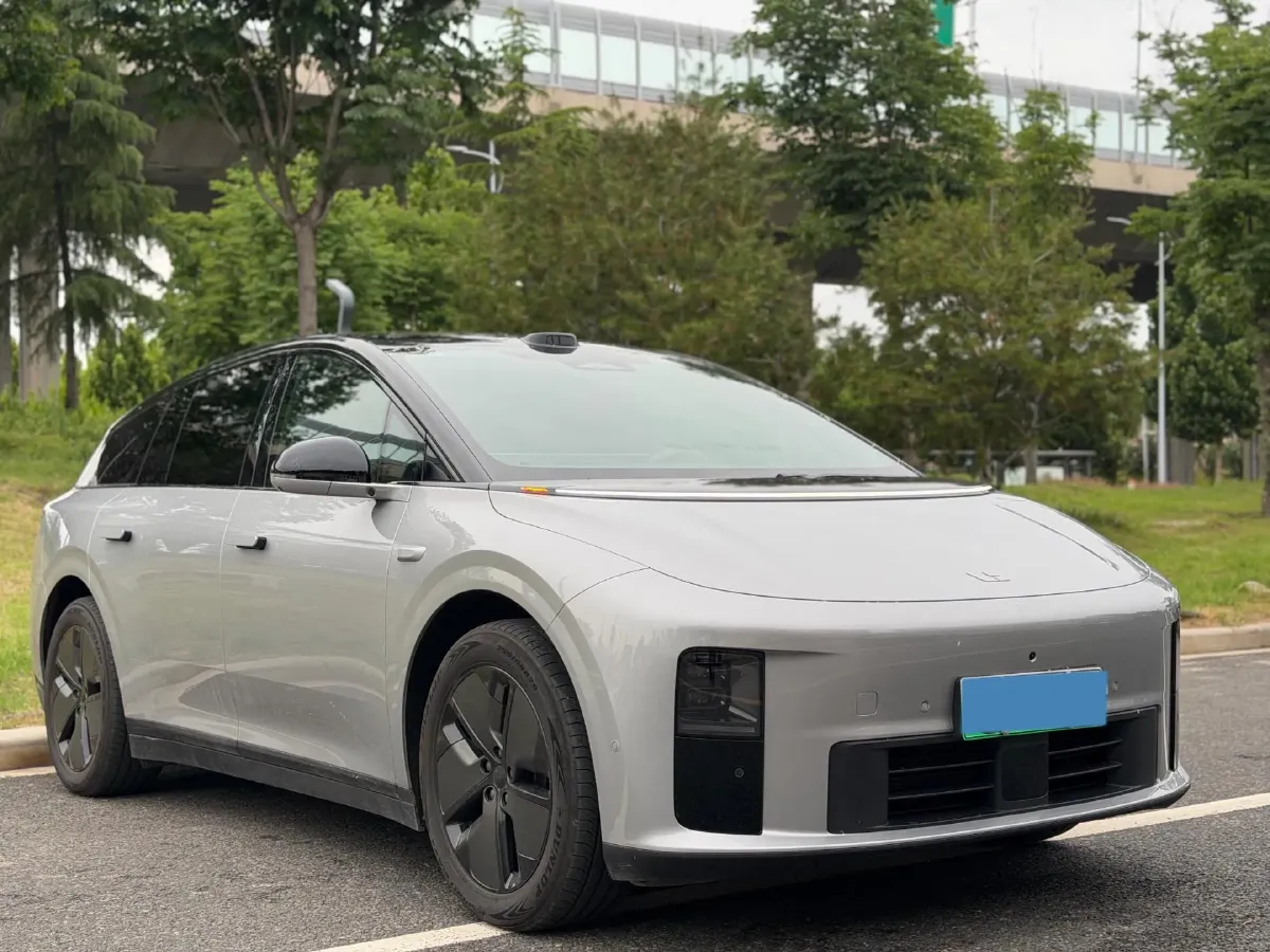 2025 Li i6 BEV,autocango,china used car exporter,china ev exporter,chinese used car exporter,chinese used ev exporter