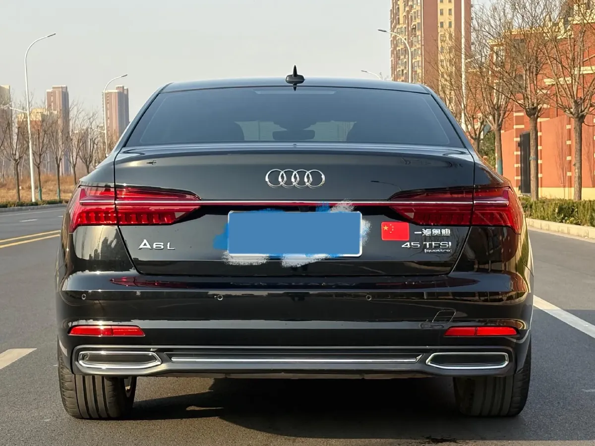 2022 Audi A6L 2.0T 224HP L4 7DCT,autocango,china used car exporter,china ev exporter,chinese used car exporter,chinese used ev exporter
