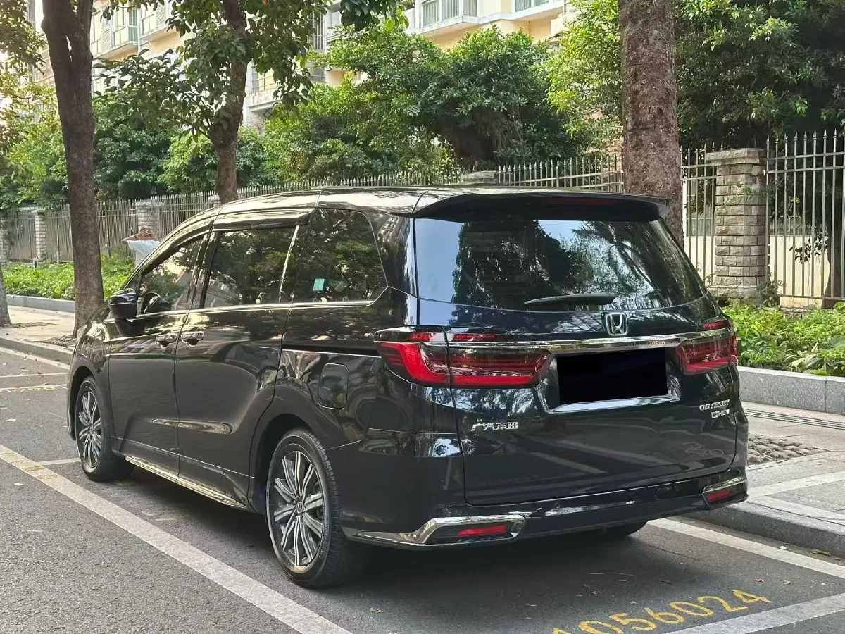 2022 Honda Odyssey 2.0L 146HP L4 E-CVT Hybrid,autocango,china used car exporter,china ev exporter,chinese used car exporter,chinese used ev exporter
