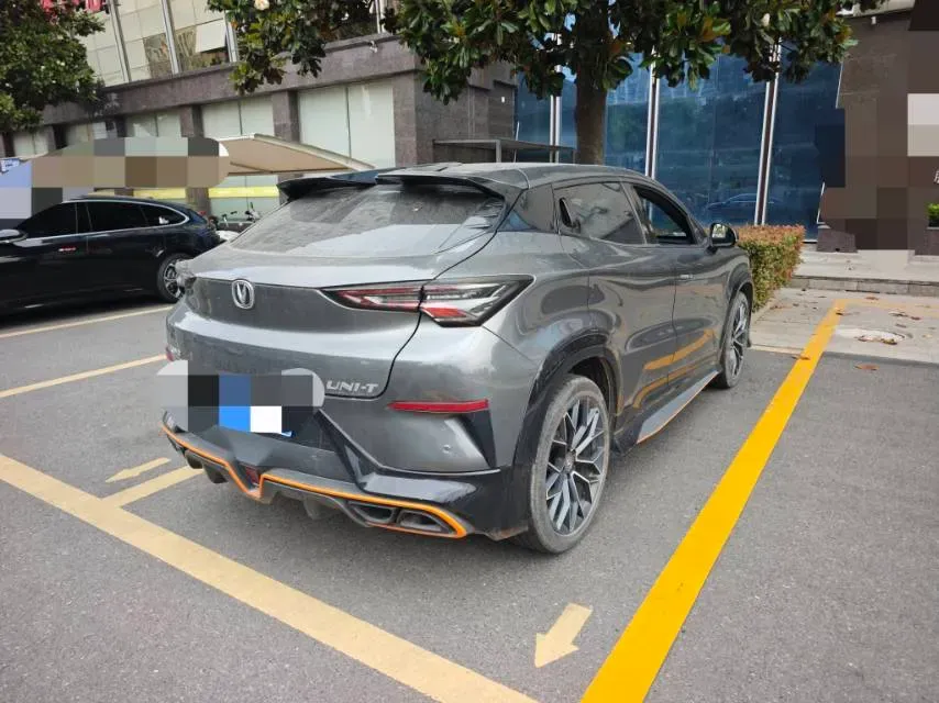 2022 ChangAn UNI-T 1.5T 188HP L4 7DCT,autocango,china used car exporter,china ev exporter,chinese used car exporter,chinese used ev exporter
