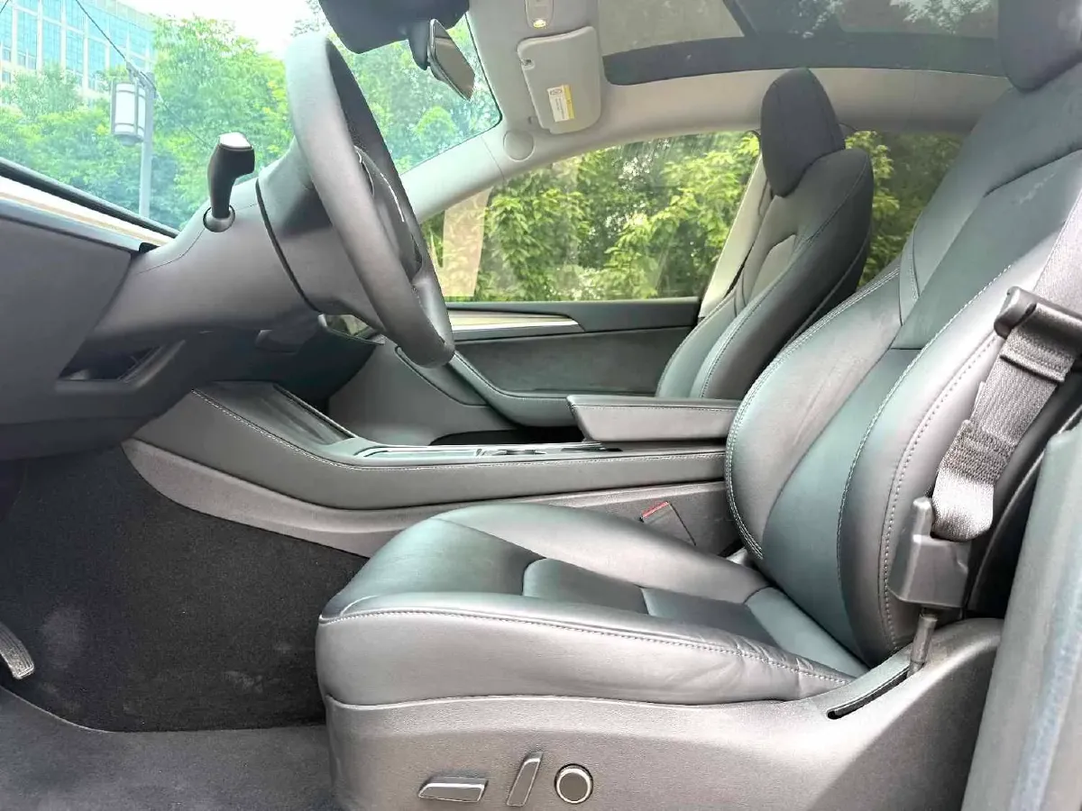 2022 Tesla Model Y BEV 60KWH,autocango,china used car exporter,china ev exporter,chinese used car exporter,chinese used ev exporter