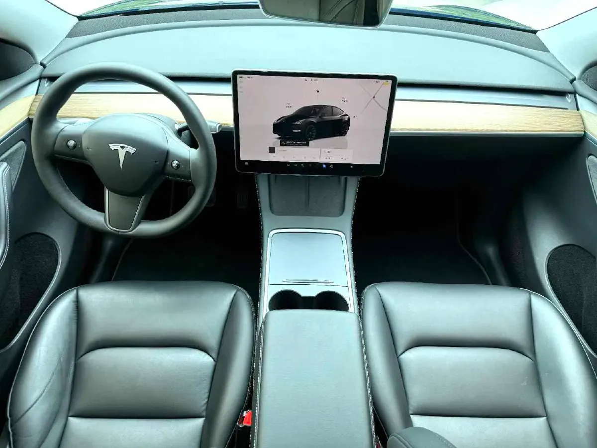 2022 Tesla Model Y BEV 60KWH,autocango,china used car exporter,china ev exporter,chinese used car exporter,chinese used ev exporter