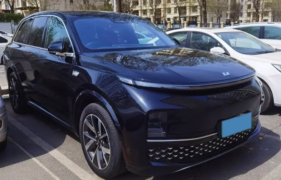 2023 Li L8 Range Extended 154HP REEV 40.9KWH,autocango,china used car exporter,china ev exporter,chinese used car exporter,chinese used ev exporter