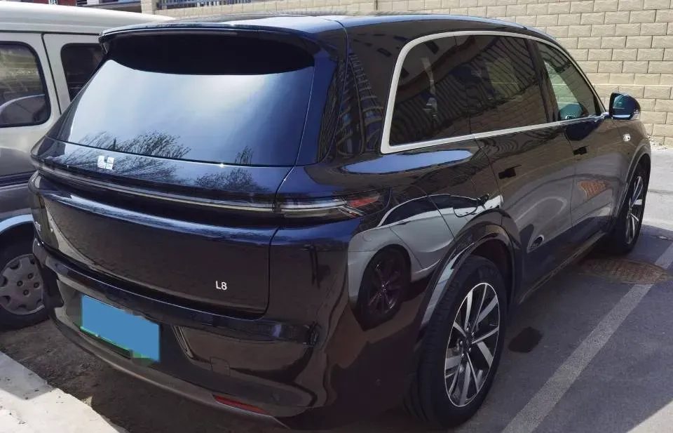 2023 Li L8 Range Extended 154HP REEV 40.9KWH,autocango,china used car exporter,china ev exporter,chinese used car exporter,chinese used ev exporter