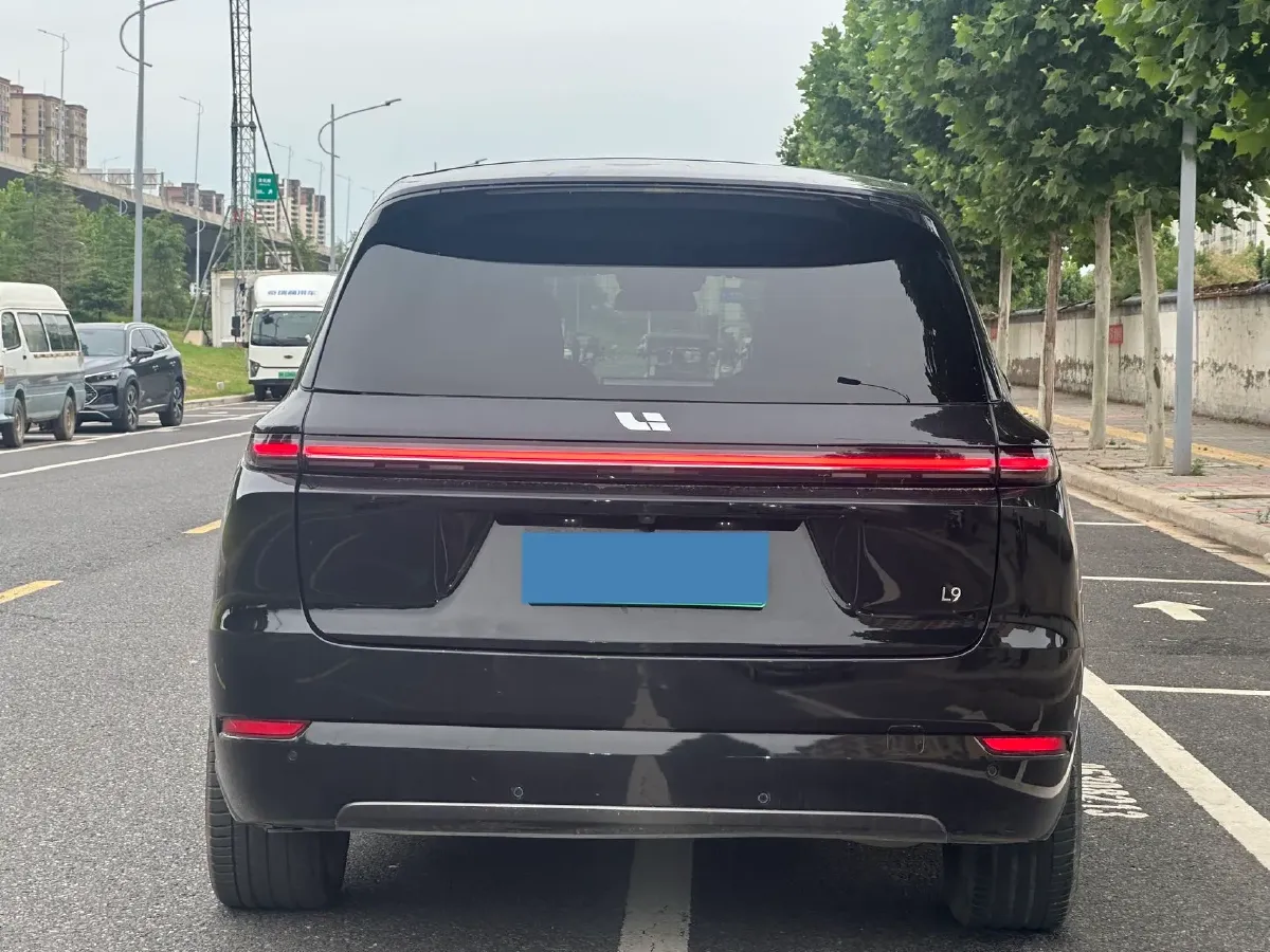 2022 Li L9 Range Extended 154HP REEV 42.6KWH,autocango,china used car exporter,china ev exporter,chinese used car exporter,chinese used ev exporter