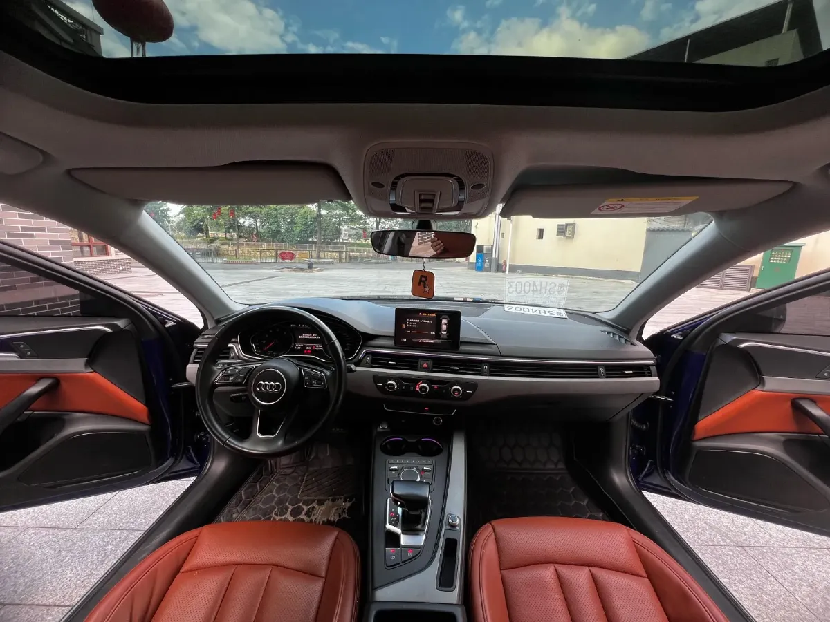 2019 Audi A4L 2.0T 190HP L4 7DCT,autocango,china used car exporter,china ev exporter,chinese used car exporter,chinese used ev exporter