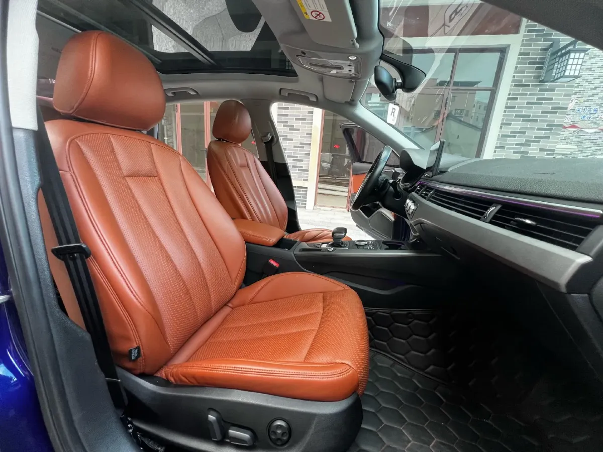 2019 Audi A4L 2.0T 190HP L4 7DCT,autocango,china used car exporter,china ev exporter,chinese used car exporter,chinese used ev exporter