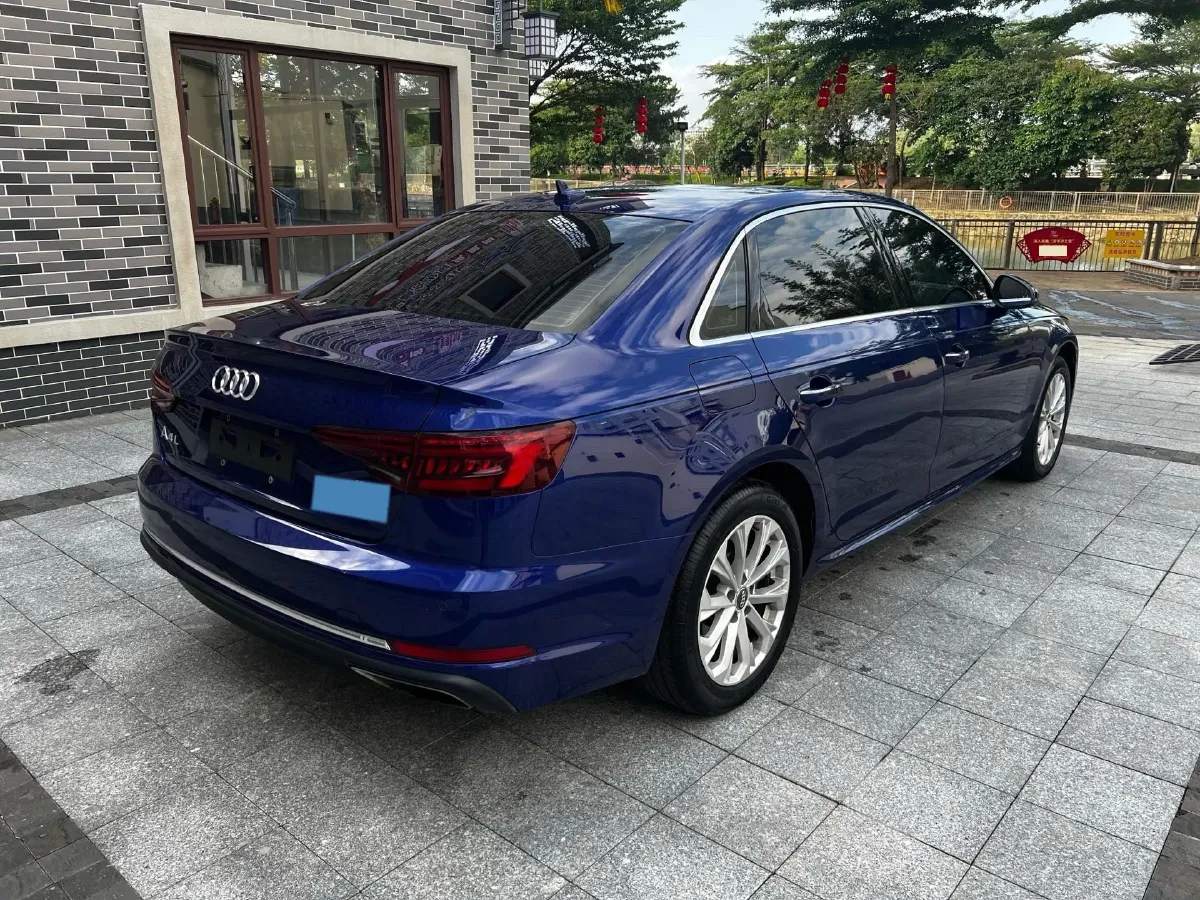 2019 Audi A4L 2.0T 190HP L4 7DCT,autocango,china used car exporter,china ev exporter,chinese used car exporter,chinese used ev exporter