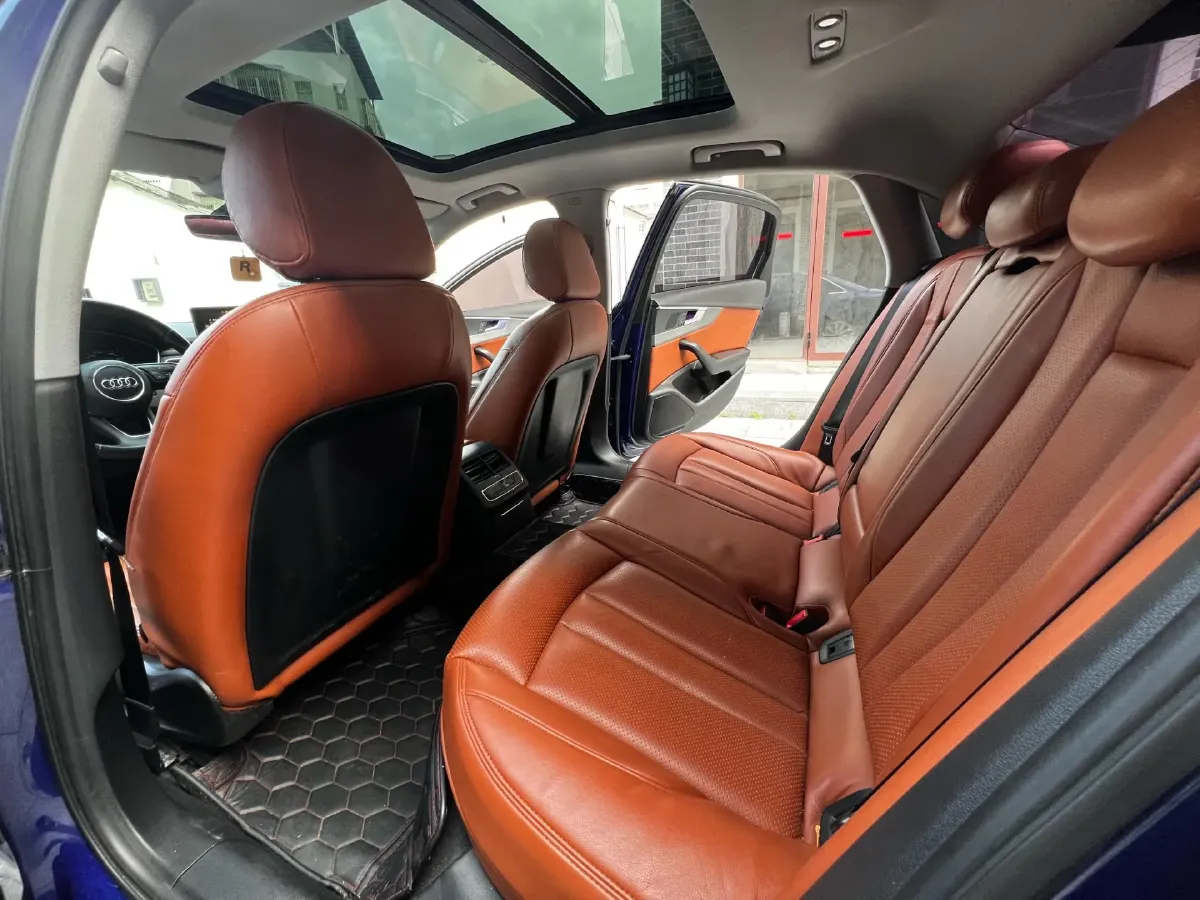 2019 Audi A4L 2.0T 190HP L4 7DCT,autocango,china used car exporter,china ev exporter,chinese used car exporter,chinese used ev exporter