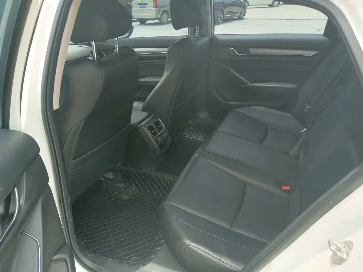 2022 Honda Accord 1.5T 194HP L4 CVT,autocango,china used car exporter,china ev exporter,chinese used car exporter,chinese used ev exporter