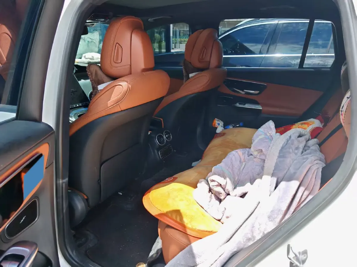 2024 Mercedes-Benz GLC Class 2.0T 204HP L4 9AT,autocango,china used car exporter,china ev exporter,chinese used car exporter,chinese used ev exporter
