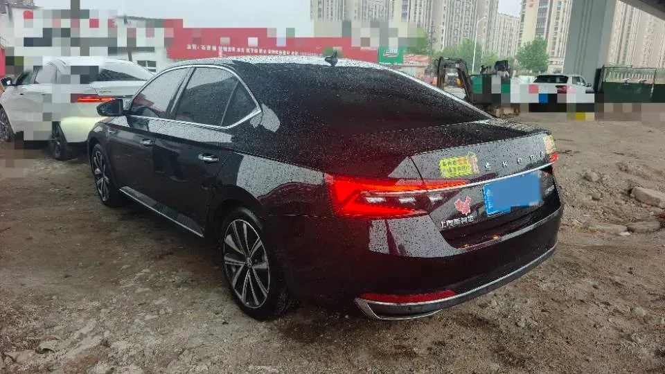 2025 Skoda Superb 1.4T 150HP L4 7DCT,autocango,china used car exporter,china ev exporter,chinese used car exporter,chinese used ev exporter