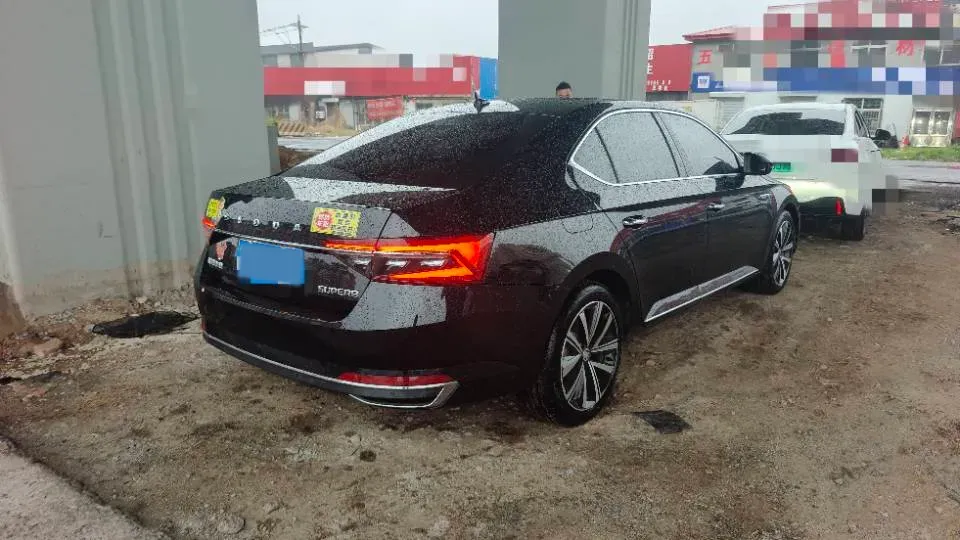 2025 Skoda Superb 1.4T 150HP L4 7DCT,autocango,china used car exporter,china ev exporter,chinese used car exporter,chinese used ev exporter