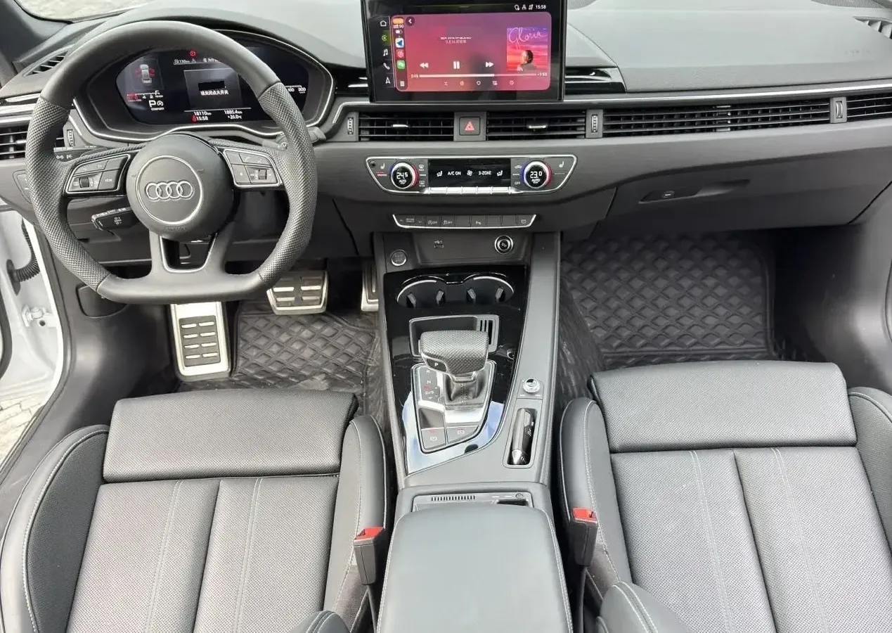 2025 Audi A4L 2.0T 190HP L4 7DCT,autocango,china used car exporter,china ev exporter,chinese used car exporter,chinese used ev exporter
