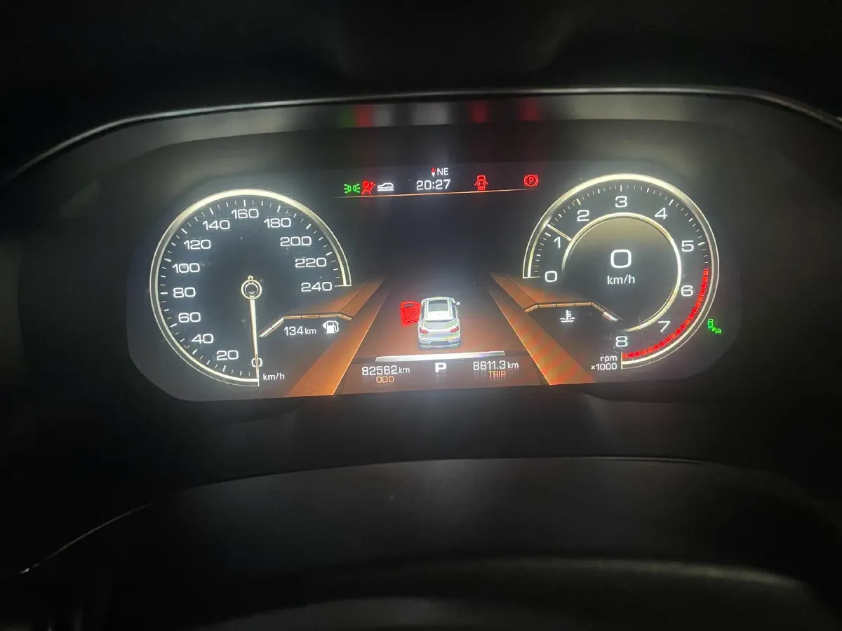 2017 Haval H6 2.0T 197HP L4 7DCT,autocango,china used car exporter,china ev exporter,chinese used car exporter,chinese used ev exporter