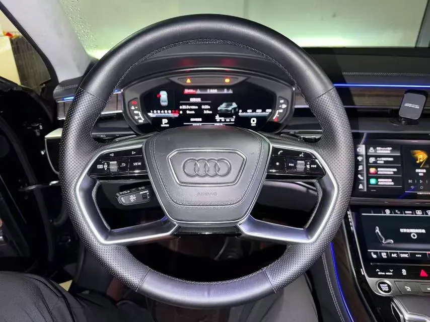 2023 Audi A8 3.0T 340HP V6 8AT,autocango,china used car exporter,china ev exporter,chinese used car exporter,chinese used ev exporter