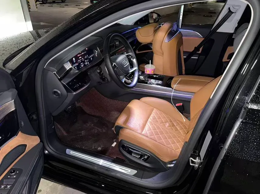 2023 Audi A8 3.0T 340HP V6 8AT,autocango,china used car exporter,china ev exporter,chinese used car exporter,chinese used ev exporter
