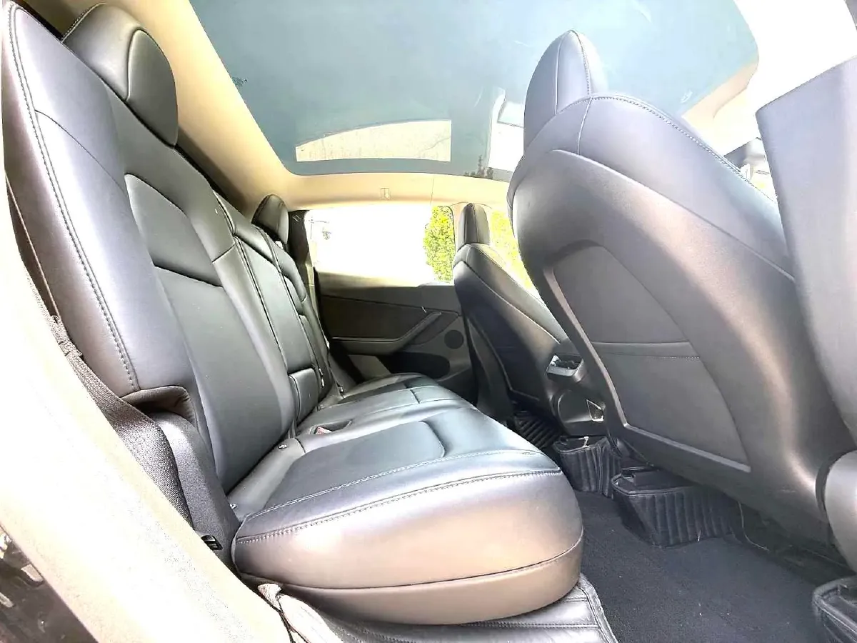 2022 Tesla Model Y BEV 60KWH,autocango,china used car exporter,china ev exporter,chinese used car exporter,chinese used ev exporter