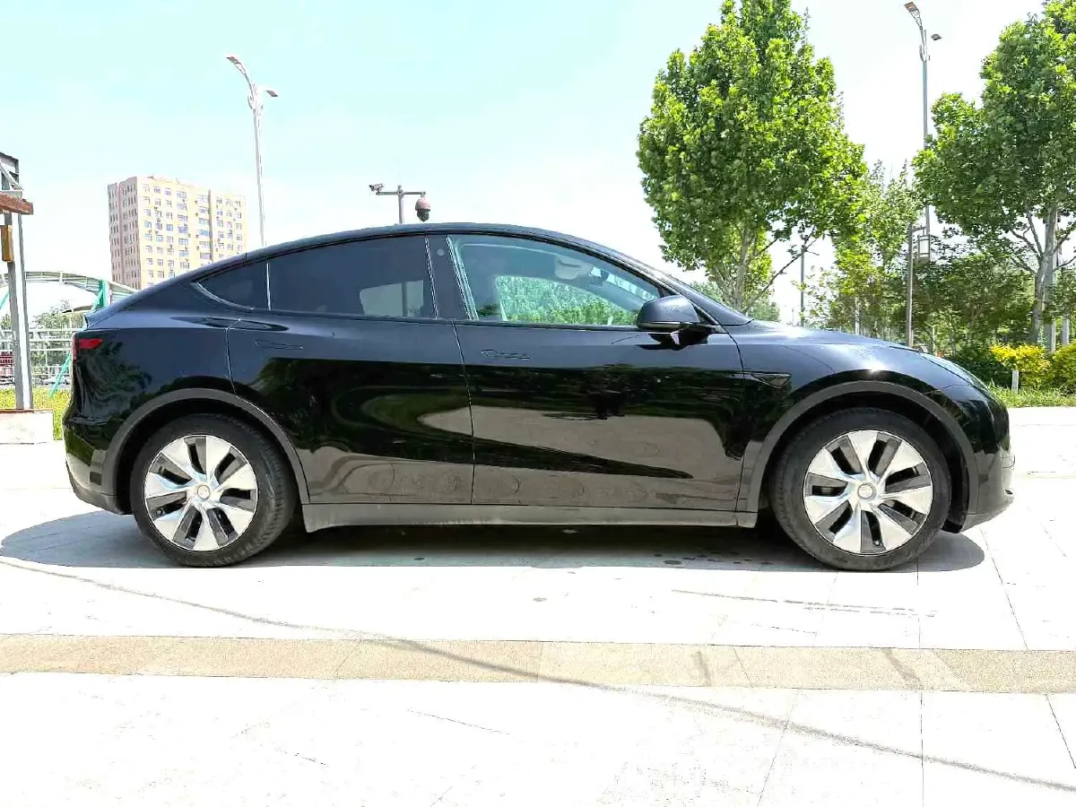 2022 Tesla Model Y BEV 60KWH,autocango,china used car exporter,china ev exporter,chinese used car exporter,chinese used ev exporter
