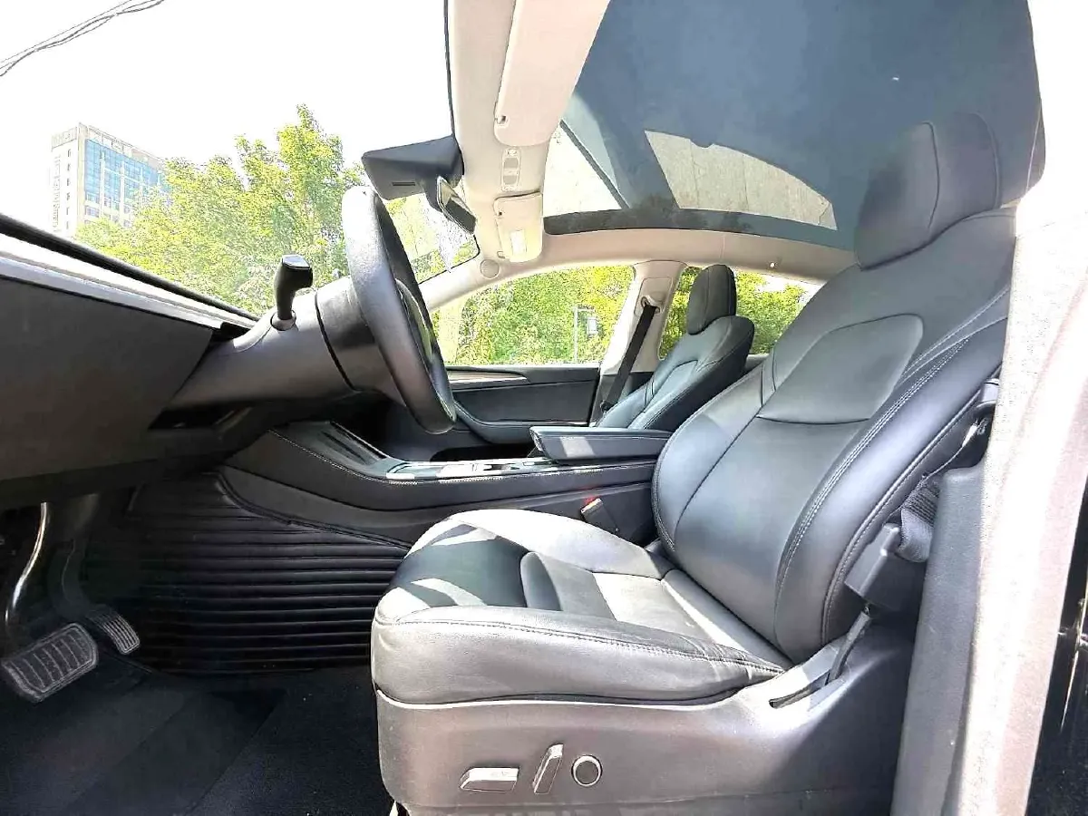 2022 Tesla Model Y BEV 60KWH,autocango,china used car exporter,china ev exporter,chinese used car exporter,chinese used ev exporter