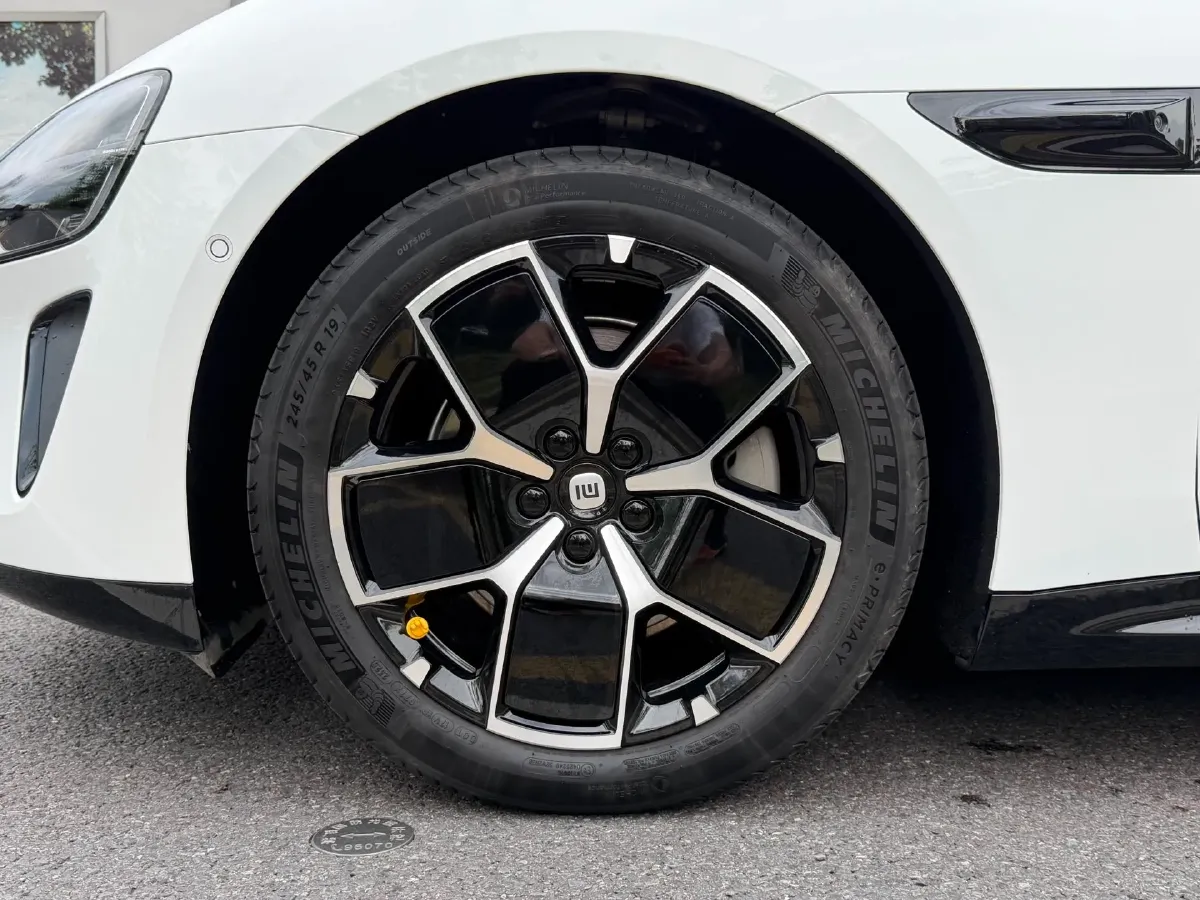 2024 MI SU7 BEV 73.6KWH,autocango,china used car exporter,china ev exporter,chinese used car exporter,chinese used ev exporter