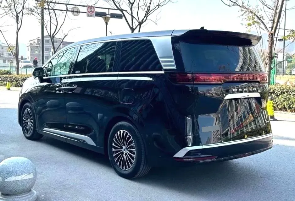 2025 Denza D9 1.5T 156HP L4 E-CVT PHEV,autocango,china used car exporter,china ev exporter,chinese used car exporter,chinese used ev exporter