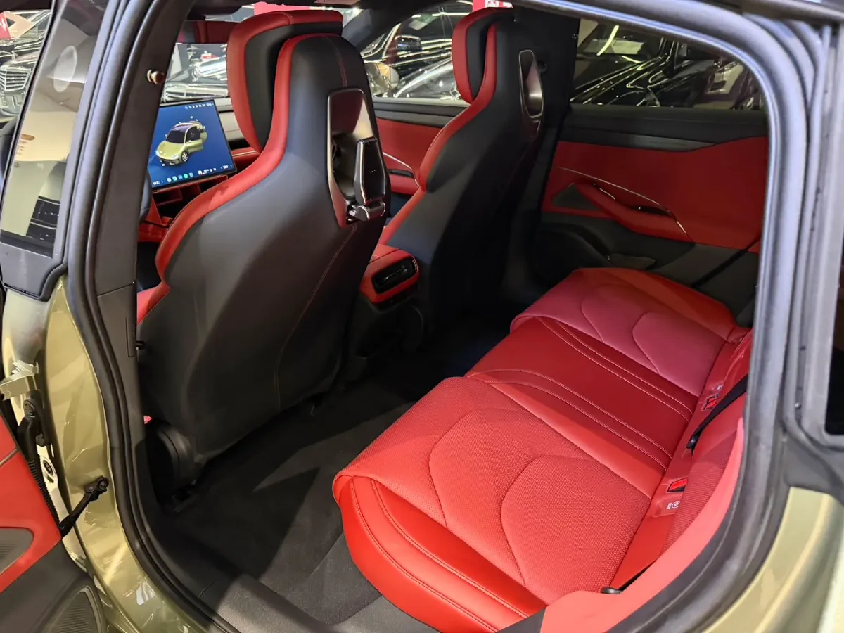 2024 MI SU7 BEV 101KWH,autocango,china used car exporter,china ev exporter,chinese used car exporter,chinese used ev exporter