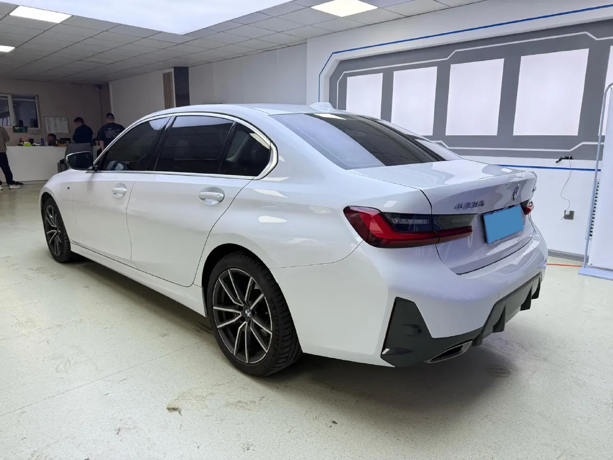 2023 BMW 3 Series 2.0T 156HP L4 8AT,autocango,china used car exporter,china ev exporter,chinese used car exporter,chinese used ev exporter