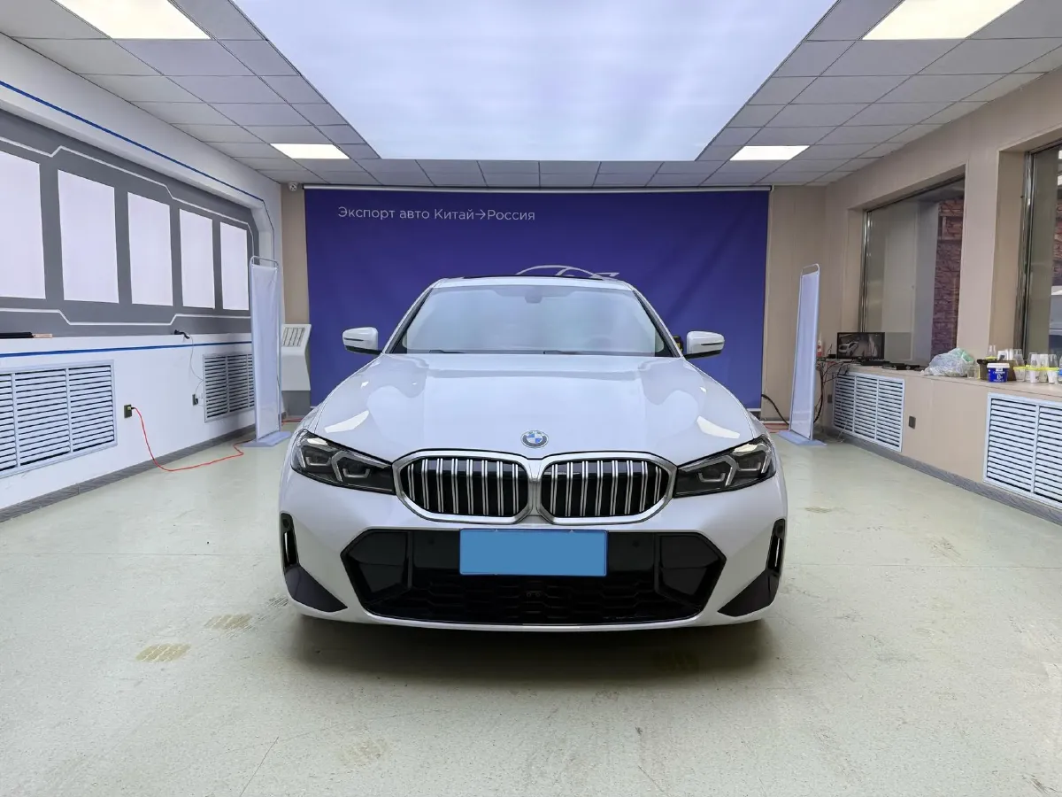 2023 BMW 3 Series 2.0T 156HP L4 8AT,autocango,china used car exporter,china ev exporter,chinese used car exporter,chinese used ev exporter