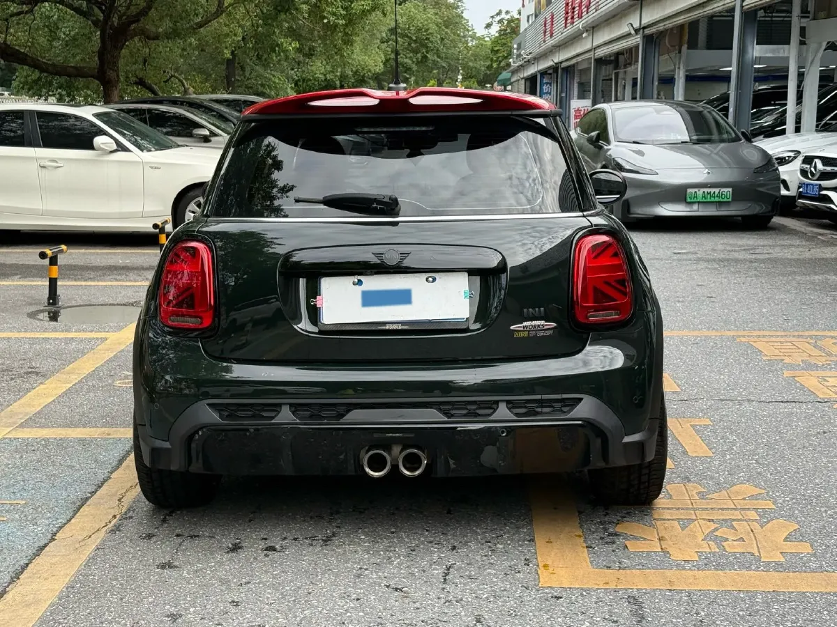 2023 MINI JCW 2.0T 231HP L4 8AT,autocango,china used car exporter,china ev exporter,chinese used car exporter,chinese used ev exporter