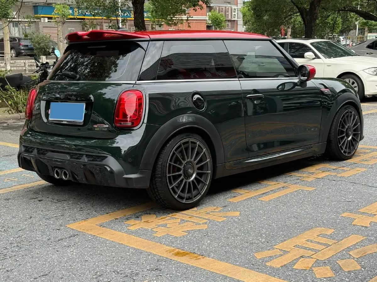 2023 MINI JCW 2.0T 231HP L4 8AT,autocango,china used car exporter,china ev exporter,chinese used car exporter,chinese used ev exporter