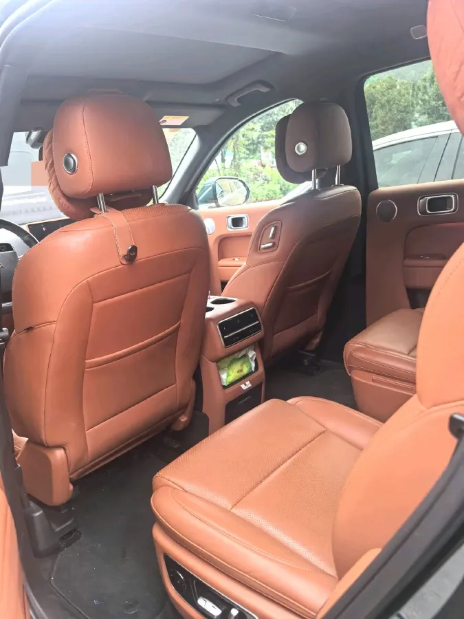 2023 Li L8 Range Extended 154HP REEV 40.9KWH,autocango,china used car exporter,china ev exporter,chinese used car exporter,chinese used ev exporter