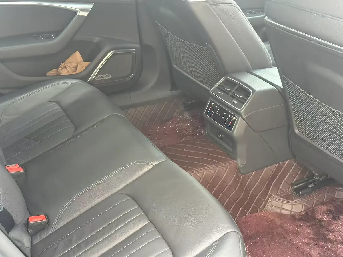 2020 Audi A6L 2.0T 224HP L4 7DCT,autocango,china used car exporter,china ev exporter,chinese used car exporter,chinese used ev exporter