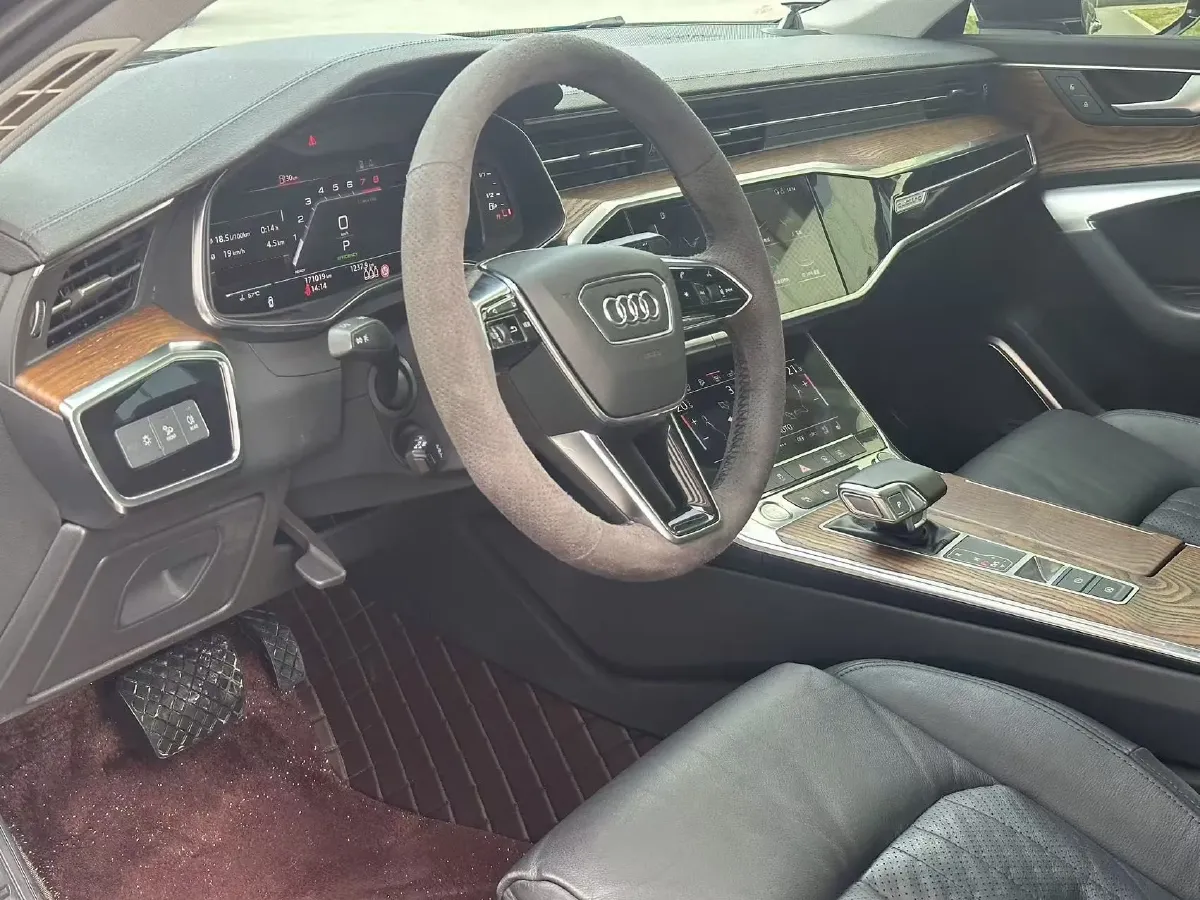 2020 Audi A6L 2.0T 224HP L4 7DCT,autocango,china used car exporter,china ev exporter,chinese used car exporter,chinese used ev exporter