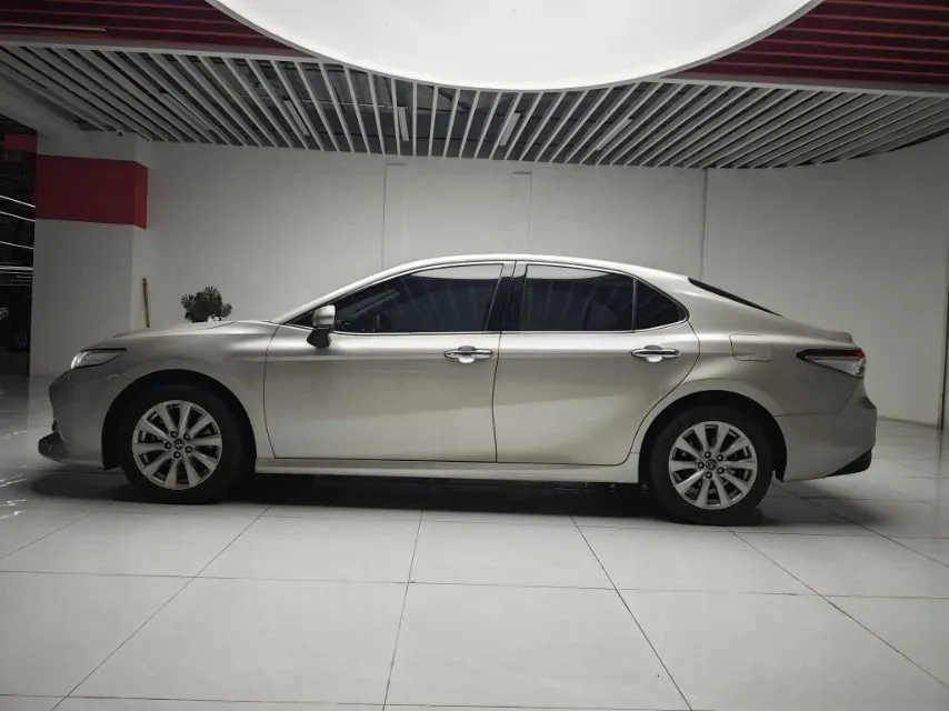 2019 Toyota Camry 2.0L 178HP L4 CVT,autocango,china used car exporter,china ev exporter,chinese used car exporter,chinese used ev exporter