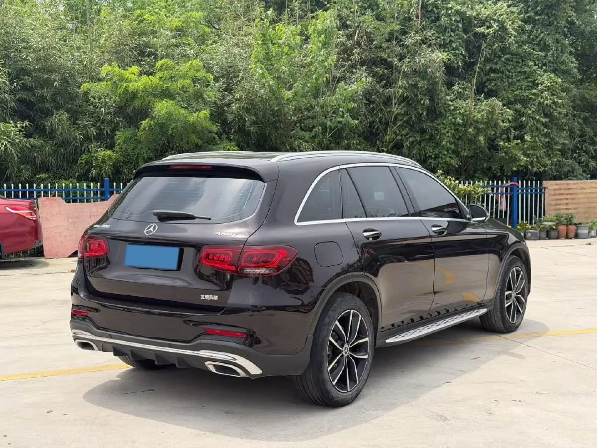 2021 Mercedes-Benz GLC Class 2.0T 197HP L4 9AT,autocango,china used car exporter,china ev exporter,chinese used car exporter,chinese used ev exporter